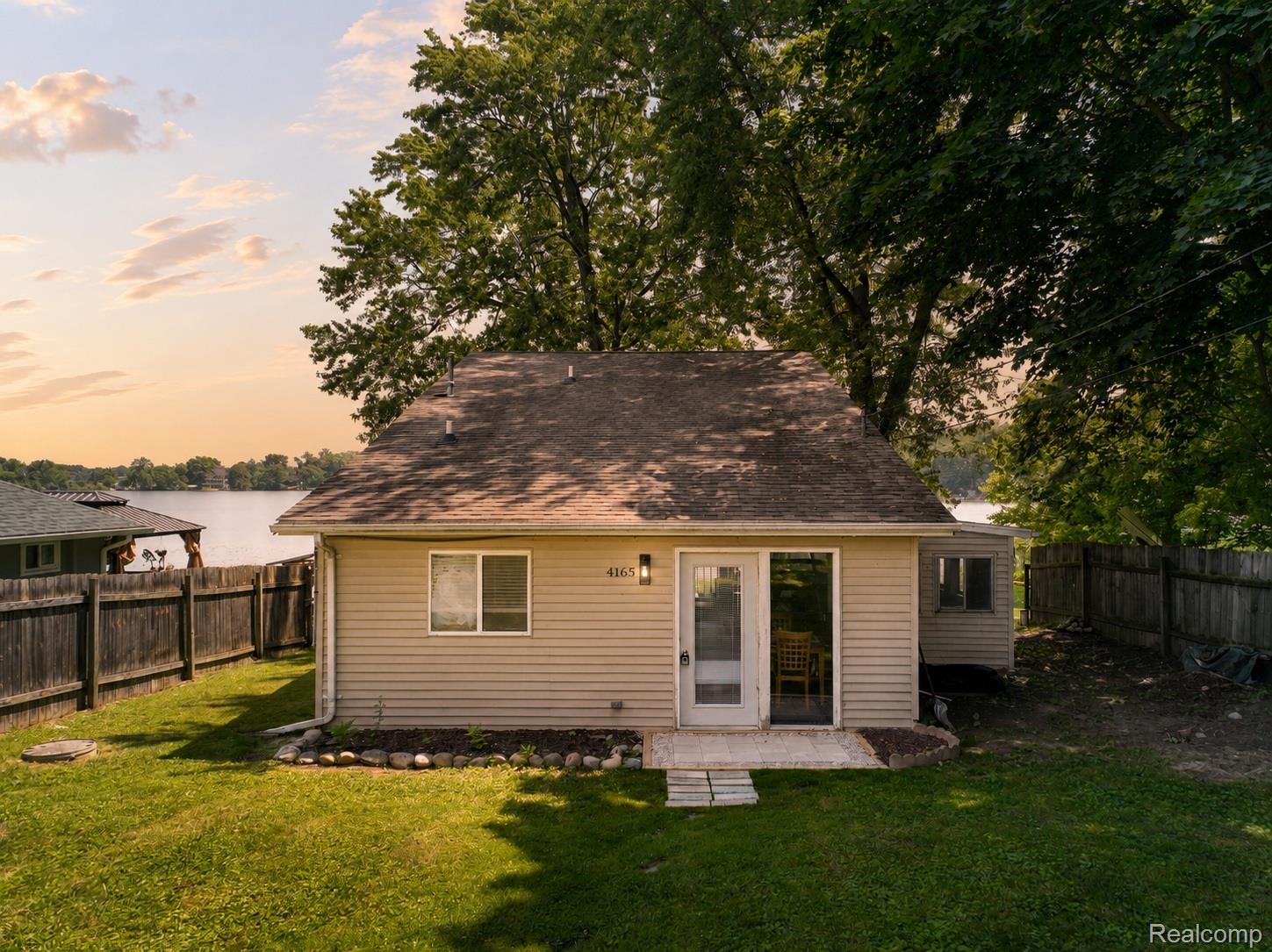 Residential Lease in Genoa Township
