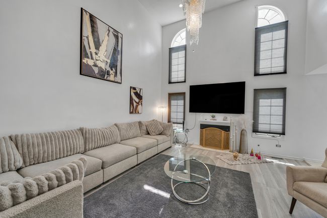 17964 Upland Dr, Townhouse with 3 bedrooms, 4 bathrooms and 2 parking in Tinley Park IL | Image 8
