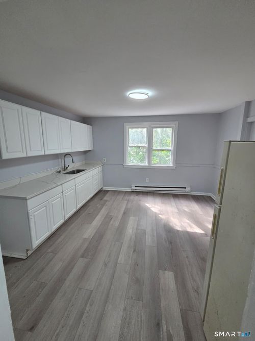 1-rear-46 Washington St, Waterbury, CT, 06706-1412 | Card Image