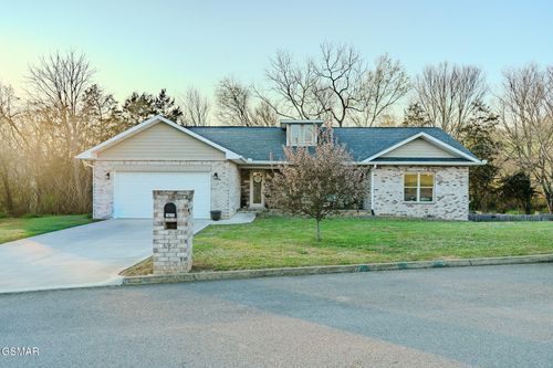 1811 Ally Ln, Sevierville, TN, 37876-2491 | Card Image