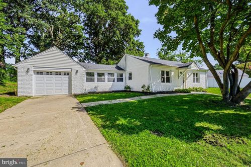 409 Cedar Ave, Wilmington, DE, 19804-2903 | Card Image