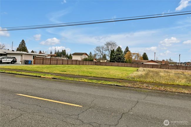 921 9 Th St Sw, Home with 0 bedrooms, 0 bathrooms and null parking in Puyallup WA | Image 7