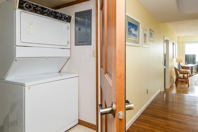 193 Wayne St, Condo with 3 bedrooms, 2 bathrooms and null parking in Saint Joseph MI | Image 32