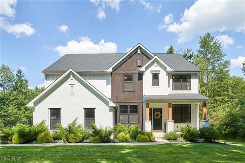 7754 Bainbridge Rd, Chagrin Falls, OH, 44023-2100 | Card Image