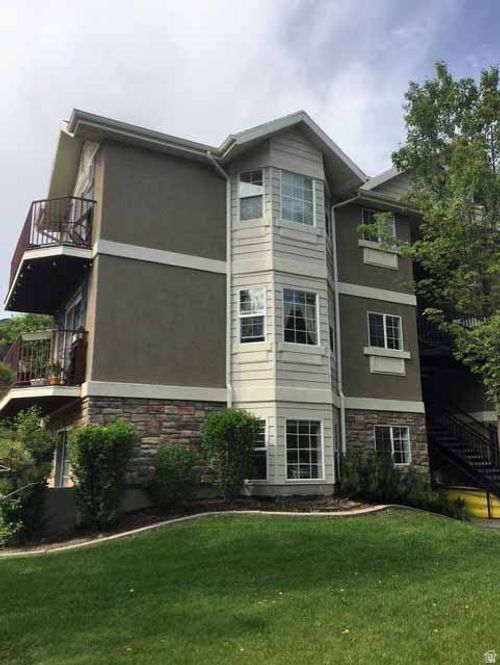 14043 S Bridgeview Ct, Bluffdale, UT, 84065-3882 | Card Image