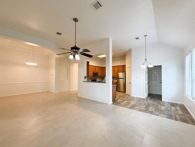 4906 Arbor Falls Ln, House other with 3 bedrooms, 2 bathrooms and 2 parking in Houston TX | Image 8