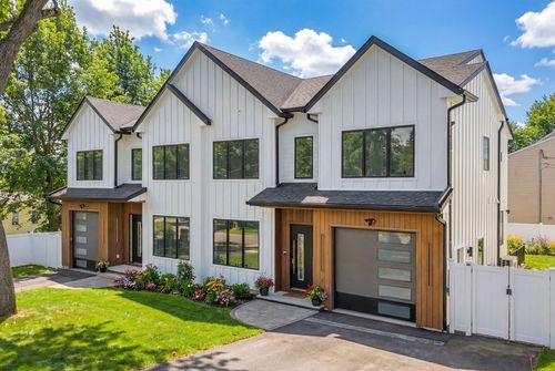 447 Hillside Ave, Needham, MA, 02494-1207 | Card Image