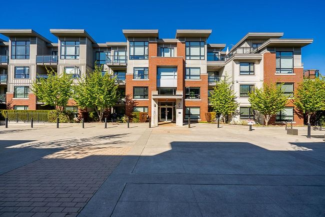 133 - 7088 14 Th Avenue, Condo with 1 bedrooms, 1 bathrooms and 1 parking in Burnaby BC | Image 1