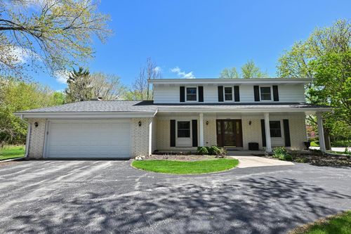 2490 De Carlin Drive, Brookfield, WI, 53045 | Card Image