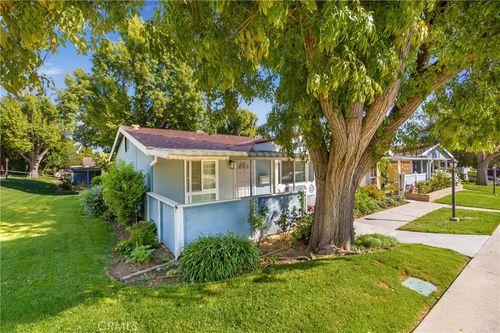d-19139 Avenue Of The Oaks, Newhall, CA, 91321 | Card Image