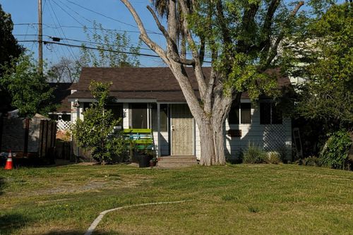 705 N Safford Ave, Fresno, CA, 93728-3821 | Card Image