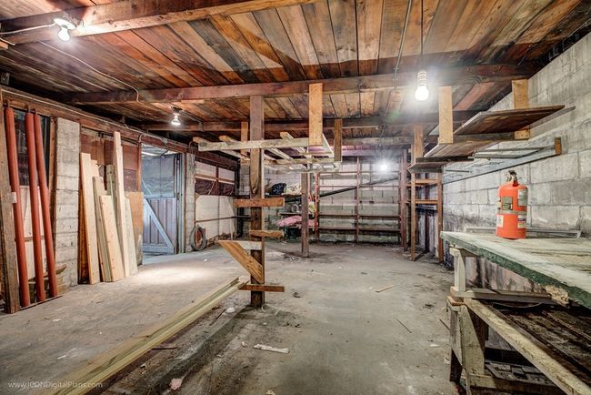 99 Nashua St, Home with 0 bedrooms, 1 bathrooms and 2 parking in Fall River MA | Image 8
