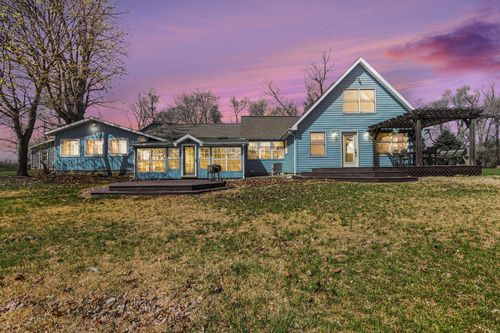 2743 Hemlock Rd, Quincy, MI, 49082-9609 | Card Image