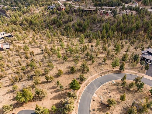 34-1474 Nw Puccoon Ct, Bend, OR, 97703-0005 | Card Image