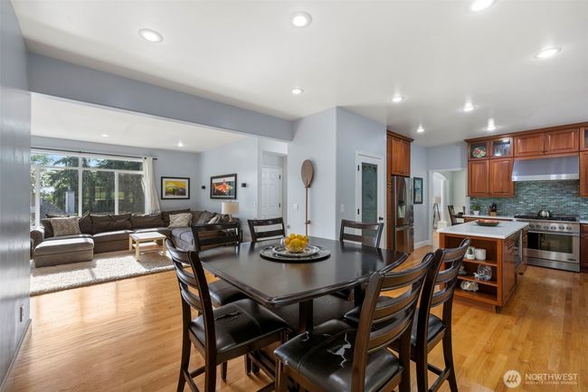 6817 Picnic Point Rd, House other with 5 bedrooms, 4 bathrooms and 3 parking in Edmonds WA | Image 24