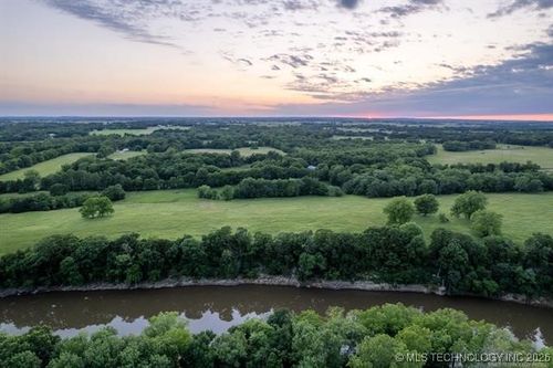 15 S 4420 Rd, Vinita, OK, 74301 | Card Image