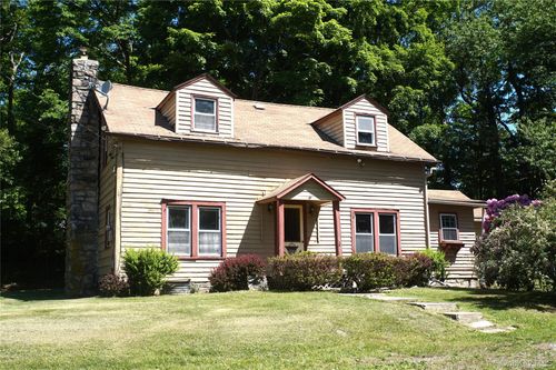 421 Stormville Mountain Rd, Stormville, NY, 12582-5527 | Card Image