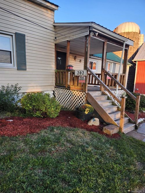 202 Ridgebury Rd, New Hampton, NY, 10958-4430 | Card Image