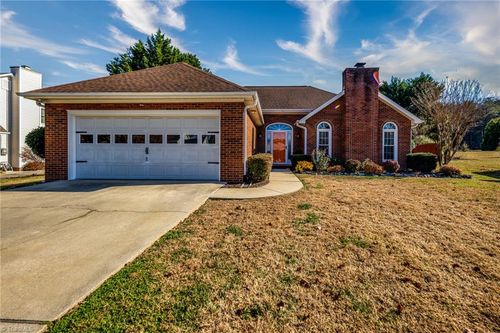 609 Nottinghill Dr, Winston-Salem, NC, 27107-7683 | Card Image