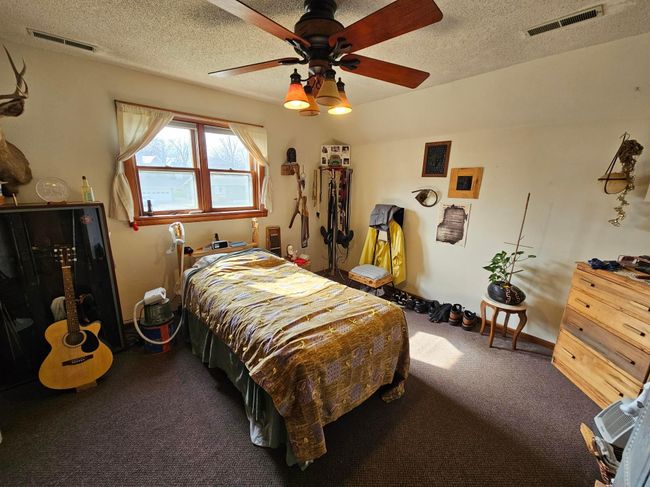 Bedroom 1/Unit 2 | Image 25