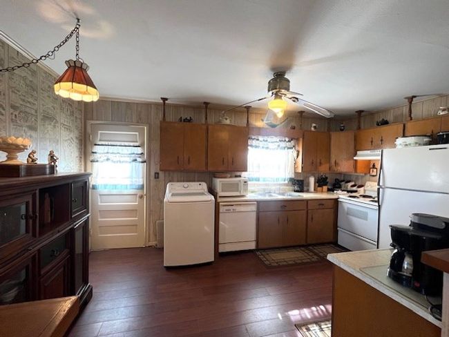 Kitchen | Image 6