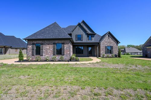 4172 Brooke Dr, Nesbit, MS, 38651-1102 | Card Image