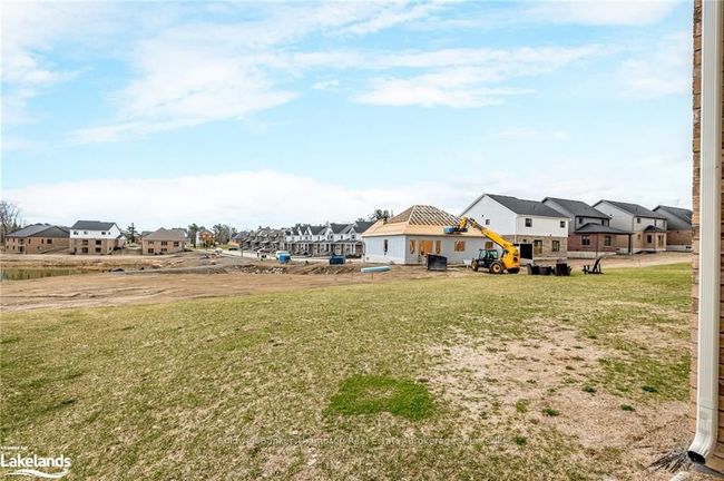 27 Woodstream Dr, House other with 3 bedrooms, 2 bathrooms and 4 parking in Huntsville ON | Image 32