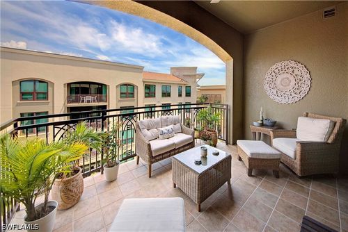5501-9115 Strada Pl, NAPLES, FL, 34108-2894 | Card Image