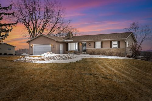 W3849 Us Highway 14 61, COON VALLEY, WI, 54623-9501 | Card Image