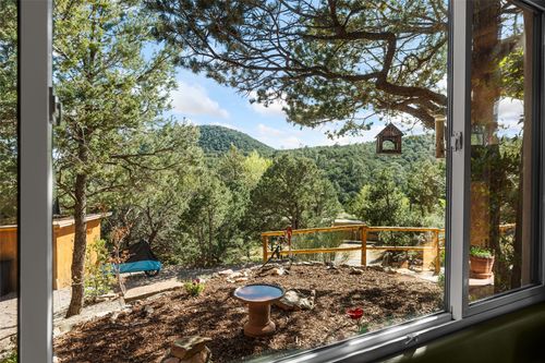 7641 Old Santa Fe Trl, Santa Fe, NM, 87505-9362 | Card Image