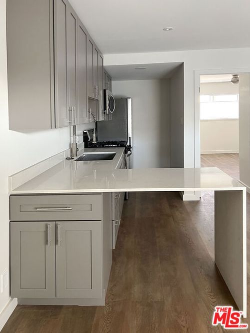 k-1427 9th Street, Santa Monica, CA, 90401 | Card Image