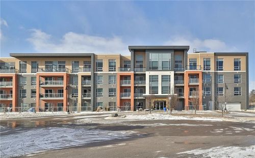 114-4040 Upper Middle Rd, Burlington, ON, L7M0H2 | Card Image