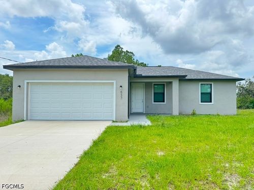 537 Greenbriar Blvd, Lehigh Acres, FL, 33972-1141 | Card Image