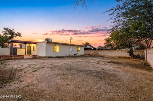 2925 E 18th Street, Tucson, AZ, 85716 | Card Image