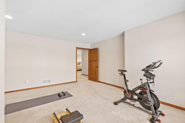 9256 Gateway Ln, House other with 5 bedrooms, 5 bathrooms and null parking in Eden Prairie MN | Image 38