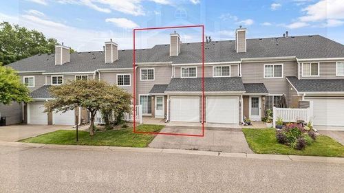 8456 Copperfield Way, Inver Grove Heights, MN, 55076-3371 | Card Image