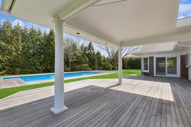 8 Niamogue Ln, House other with 3 bedrooms, 2 bathrooms and null parking in Quogue NY | Image 20