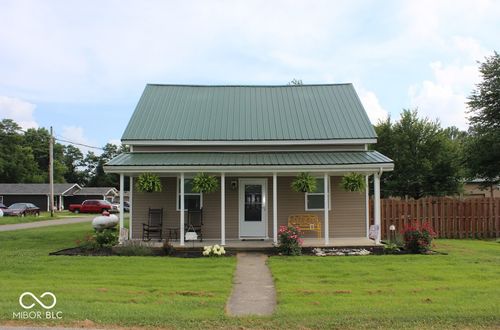 7675 E County Road 200 S, Greensburg, IN, 47240-8120 | Card Image