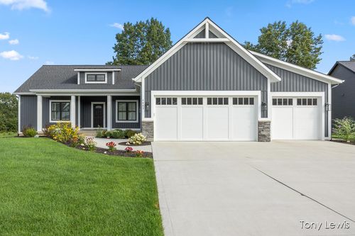 4883 Honeycrisp Dr, Rockford, MI, 49341-7040 | Card Image