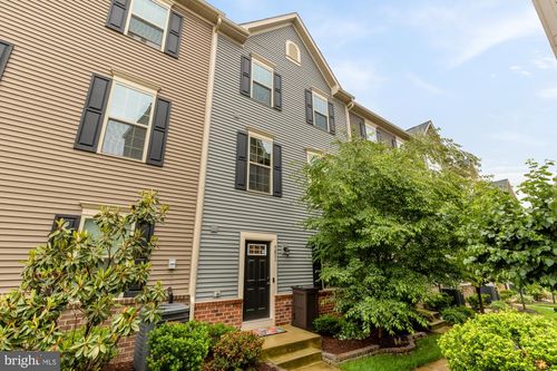 7831 Francis Dickens Ln, ANNANDALE, VA, 22003-5473 | Card Image
