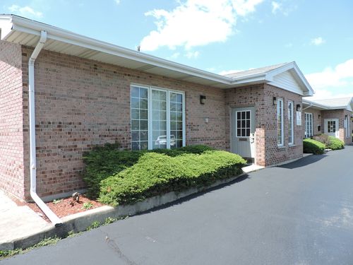 10-9405 Bormet Dr, Mokena, IL, 60448-7400 | Card Image