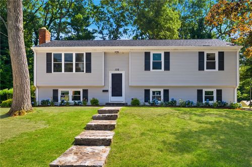 132 Grand View Rd, East Greenwich, RI, 02818-2107 | Card Image
