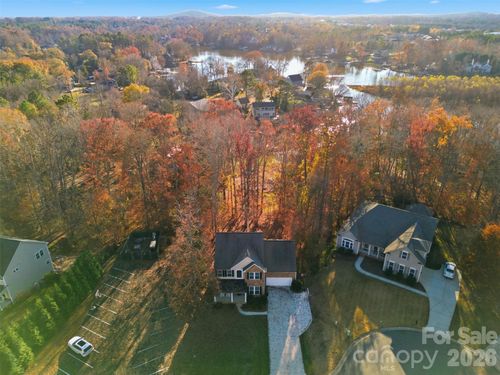 447 Leaf Arbor Ct, Lake Wylie, SC, 29710-8115 | Card Image