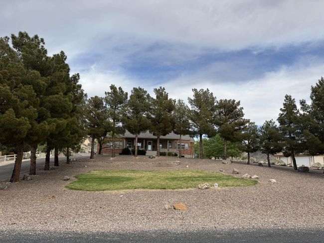 Front | Image 8