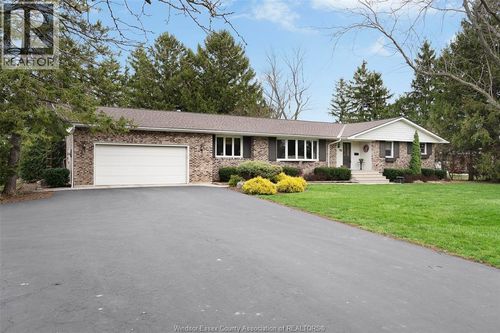 95 Lapointe St, Essex, ON, N8M2X4 | Card Image