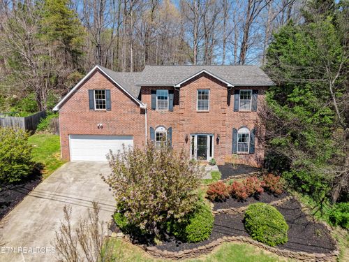 3210 Kingsmore Dr, Knoxville, TN, 37921-1450 | Card Image