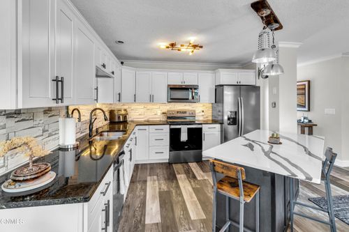 2855 Warwick Loop, Bismarck, ND, 58504-7640 | Card Image