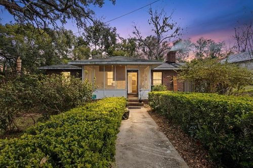 213 Sw Valentine Ave, Madison, FL, 32340-1746 | Card Image