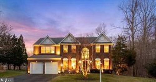 9328 Eagle Ct, MANASSAS PARK, VA, 20111-3048 | Card Image