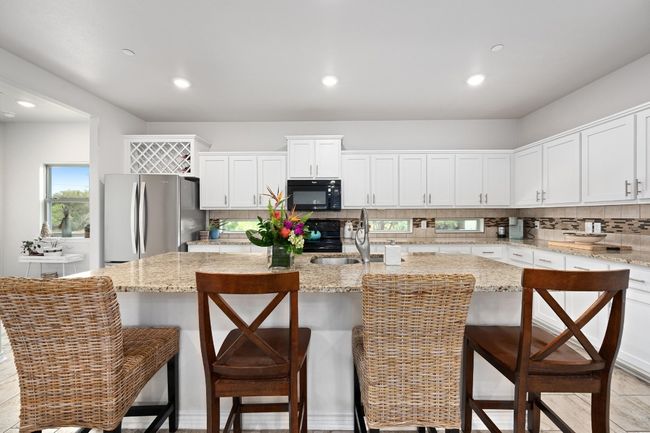 Dining Area | Image 11